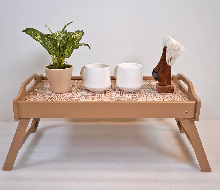 Brown Laurel Wooden Tray For Breakfast