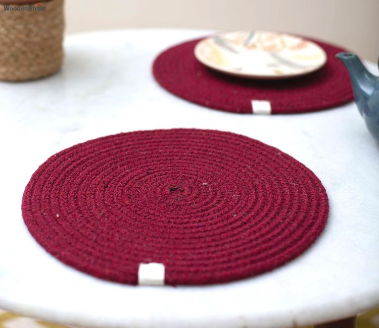 Solid Maroon Set of 2 Reversible Cotton Placemats