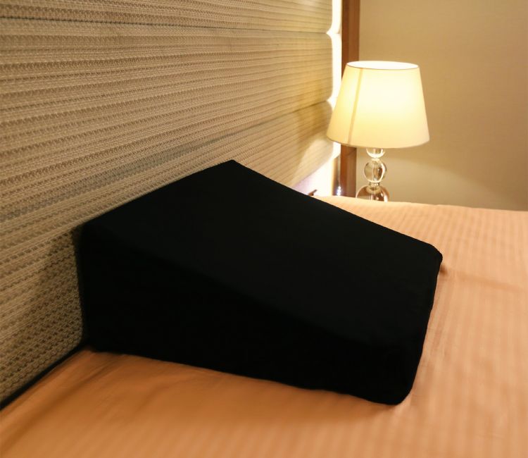 Buy Soft Microfiber Cotton Sleeping Pillow Set Online | Pillows for Bed Online India
